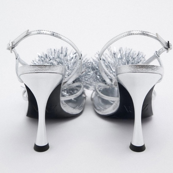 BLOGGERS FAV ZARA SILVER METALLIC POMPOM HEELED SANDALS - Picture 5 of 8